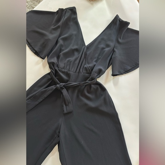 Stylish Black Jumpsuit - Picture 6 of 6